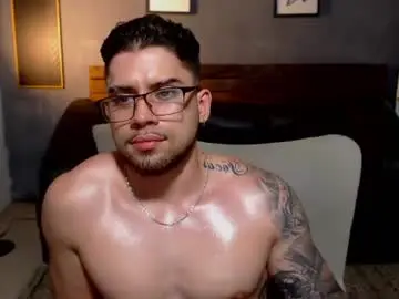 Chaturbate Live Sex Cam of mike_montoya