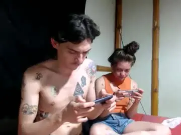 Chaturbate Free Live Porn of miahells