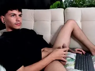 Chaturbate Watch Live Sex Cams of austin_falcon