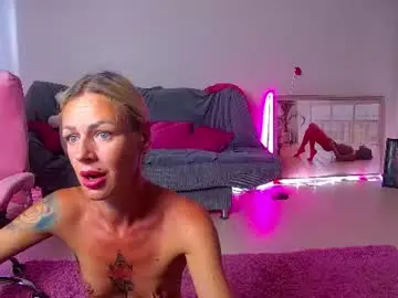 Chaturbate Sex Chat of nally_ferrari