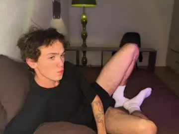 Chaturbate Live Sex Cam of xavier_200