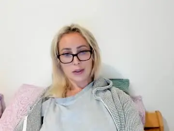 Chaturbate Free Live Porn of missy_matrix