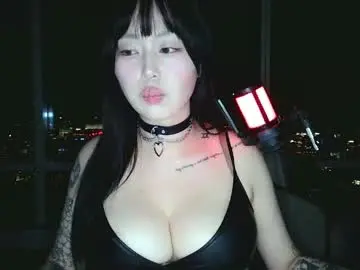 Chaturbate Live Porn of obeycarrienoona