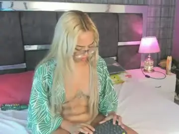 Chaturbate Live Sex Cam of criistybloom