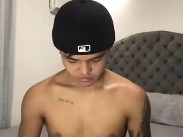 Chaturbate Free Porn Cam of asianhugescott
