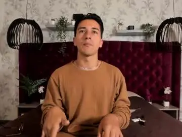 Chaturbate Live Sex of andyjoy_