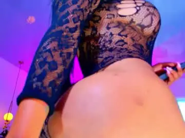 Chaturbate Free Live Porn of karina4squirt