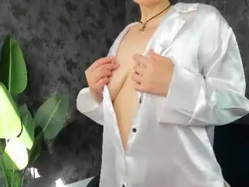 Chaturbate Free Live Porn of lillian_white1