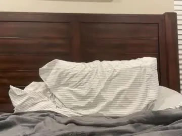 Chaturbate Free Porn Cam of hungrunner24