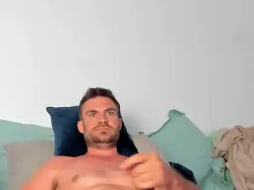 Chaturbate Live Sex Cam of 10in_deluxe