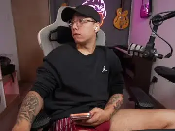 Chaturbate Free Live Porn of bigxboy96