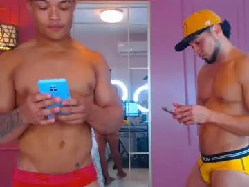 Chaturbate Free Porn Cam of hotcrew_
