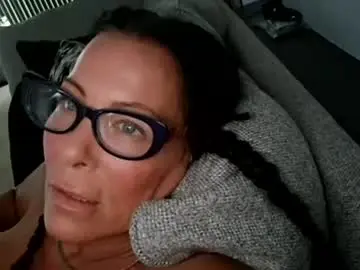 Chaturbate Free Live Porn of silkychrissy69