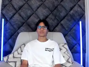 Chaturbate Live Sex of liamkron