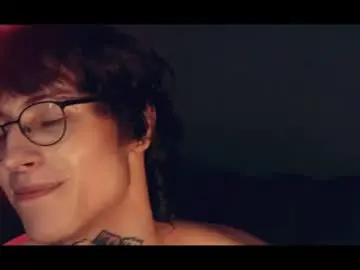 Chaturbate Free Porn Cam of hotdogswaitingaports