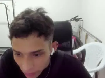 Chaturbate Live Sex of white_master444