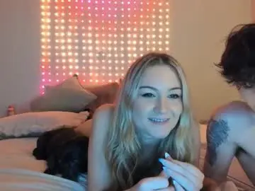Chaturbate Watch Live Sex Cams of iris_roslin