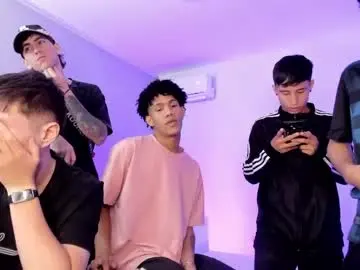 Chaturbate Private Sex Chat of handsomeboys19