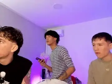 Chaturbate Best live sex cam show of handsomeboys19