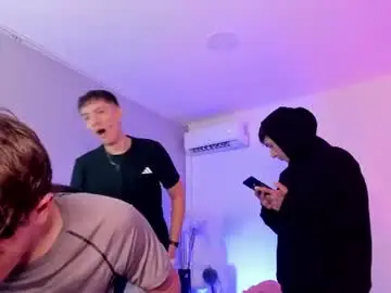 Chaturbate Live Porn of handsomeboys19