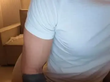 Chaturbate Live Sex Cam of dirtyprettyboi