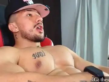 Chaturbate Nude Webcam of nikolaylisin