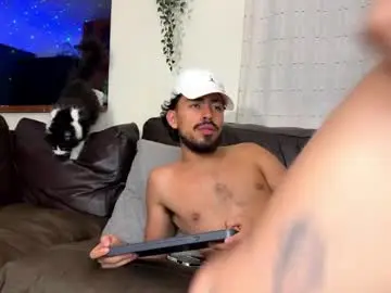 Chaturbate Live Sex Cam of aaron_wheel
