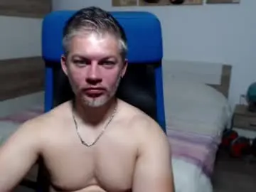 Chaturbate Live Sex Cam of robbyshawz