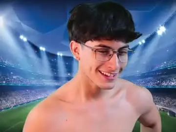 Chaturbate Sex Cam of aaron_eze