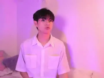 Chaturbate Live Sex Cam of ale_aurarashii
