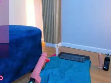 Chaturbate Live Sex Cam of naomi_viper_