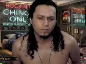 Chaturbate Live Sex Cam of chinoroz