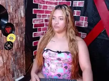 Chaturbate Live Sex Cam of i_am_karoll