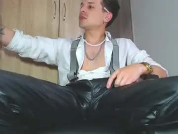 Chaturbate Live Sex Cam of leonal_oconer