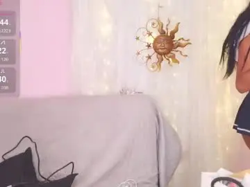 Chaturbate Live Sex Cam of jenner_mills