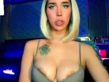 Chaturbate Free Porn Cam of darklurex_jasmine