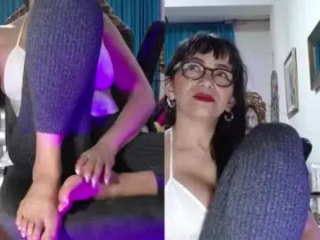 Chaturbate Best live sex cam show of kelly_squirting