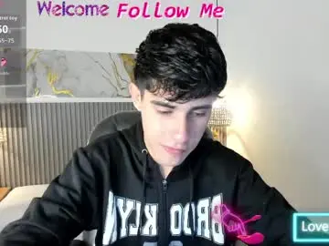 Chaturbate Live Porn of dyla_n18_
