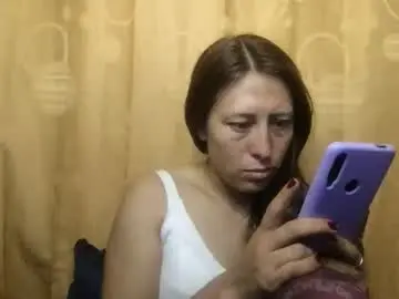 Chaturbate Watch Live Sex Cams of little_devil_diablita90