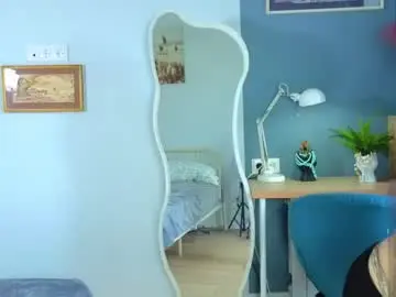 Chaturbate Live Sex Cam of lu_muon