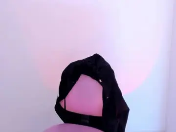 Chaturbate Sex Chat of shelly_rohades
