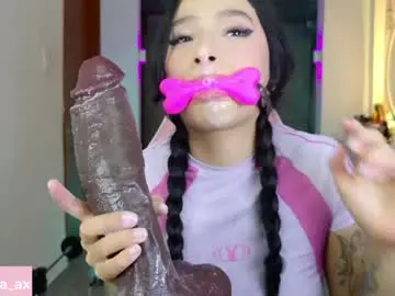 Chaturbate Live Sex of issa_garcia