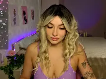 Chaturbate Free Live Porn of emily_tyler19