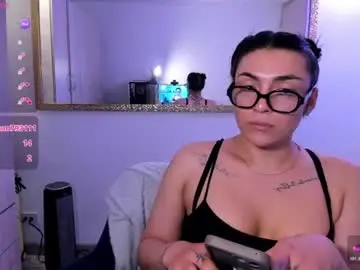 Chaturbate Nude Webcam of _ericavanderhill_