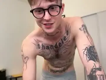 Chaturbate Adult Webcam of prettyboyszn