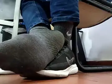 Chaturbate Sex Chat of waltherfeet_