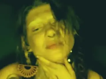 Chaturbate Live Sex Cam of viviendarkbloom