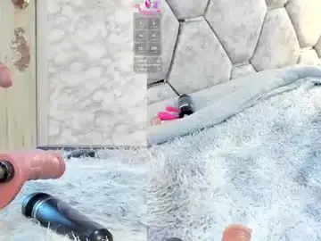 Chaturbate Watch Live Sex Cams of ivisbouncyass