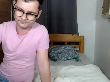 Chaturbate Live Sex of lars_petite_obsession