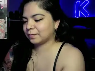 Chaturbate Free Live Porn of kimmiakiss22